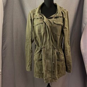 100% cotton camo green jacket